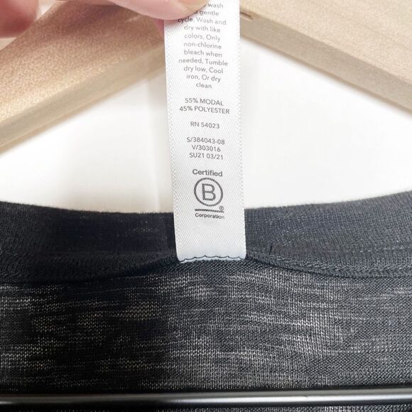 Athleta Breezy High Neck Tank Black Tencel Modal Lightweight Everyday Top XS - Picture 7 of 7